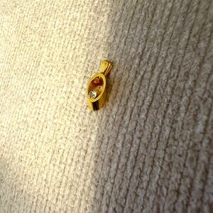 Gold pendant with diamond 💎